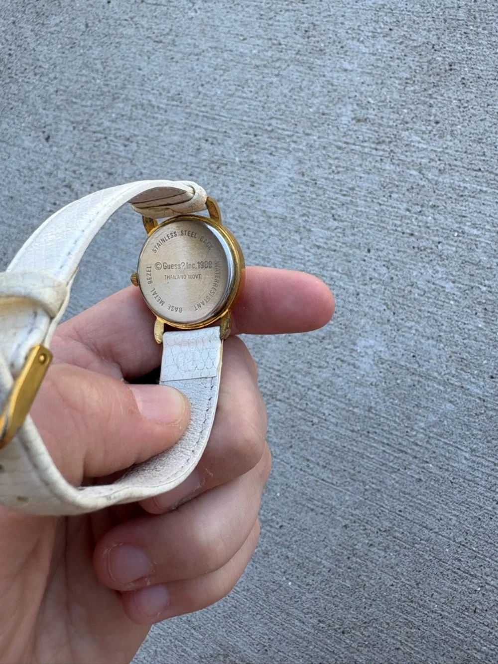 VINTAGE GUESS 1989 WOMENS WHITE WATCH